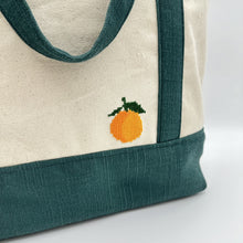 Load image into Gallery viewer, Yafa Large Tote in Green