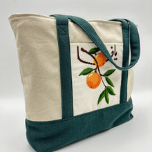 Load image into Gallery viewer, Yafa Large Tote in Green